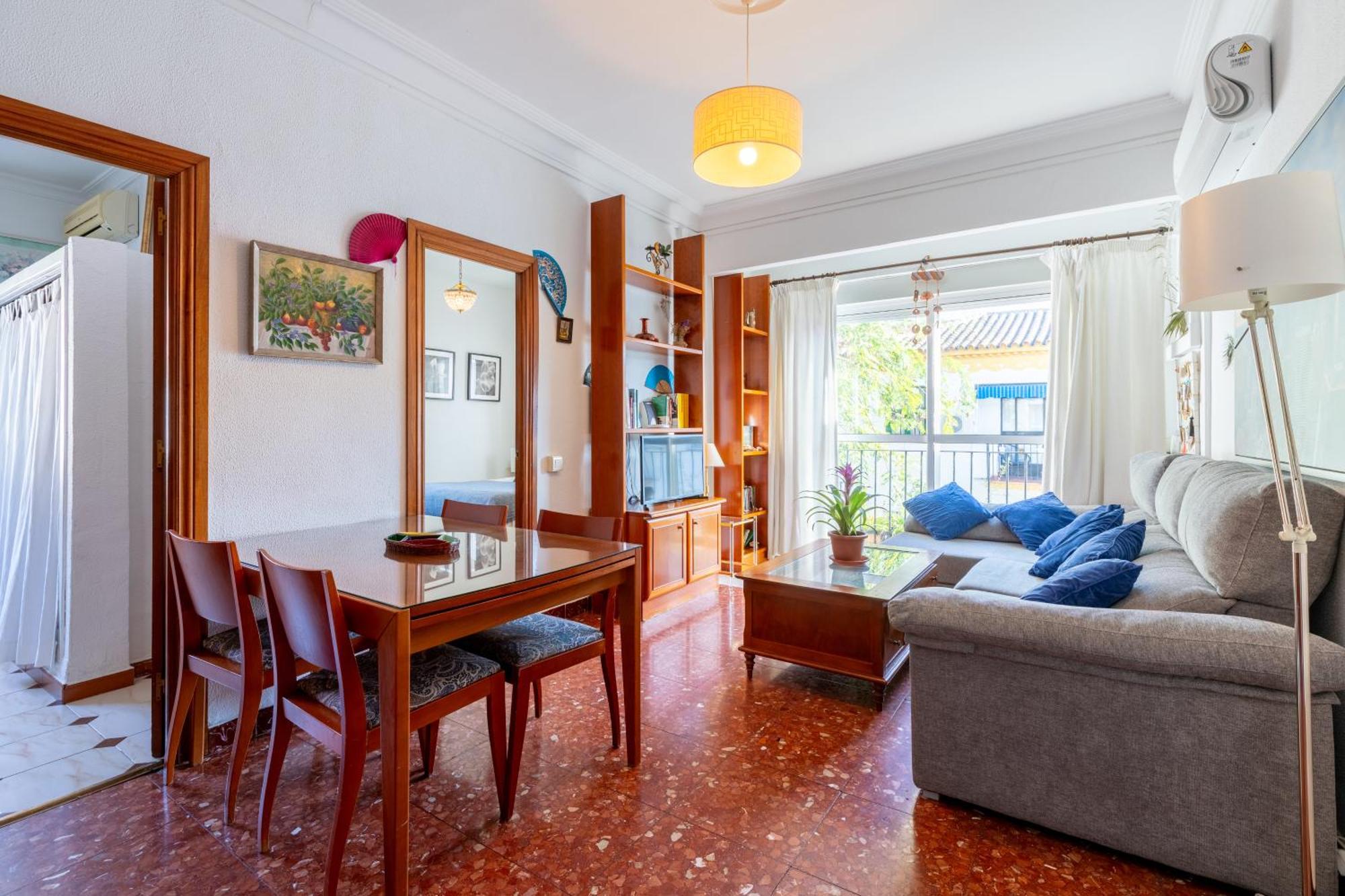 Apartamento Triana Los Remedios Sevilla Dış mekan fotoğraf