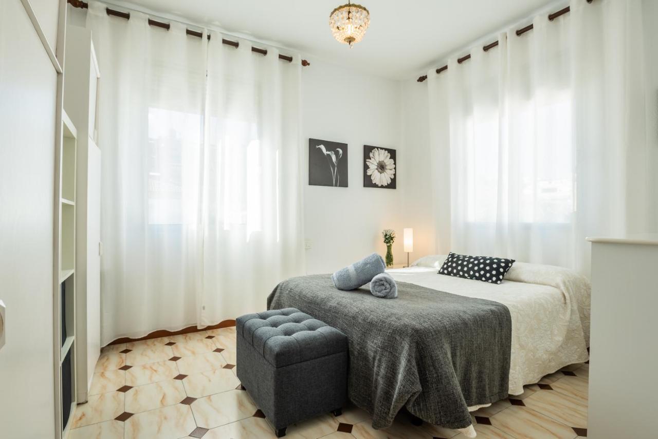 Apartamento Triana Los Remedios Sevilla Dış mekan fotoğraf