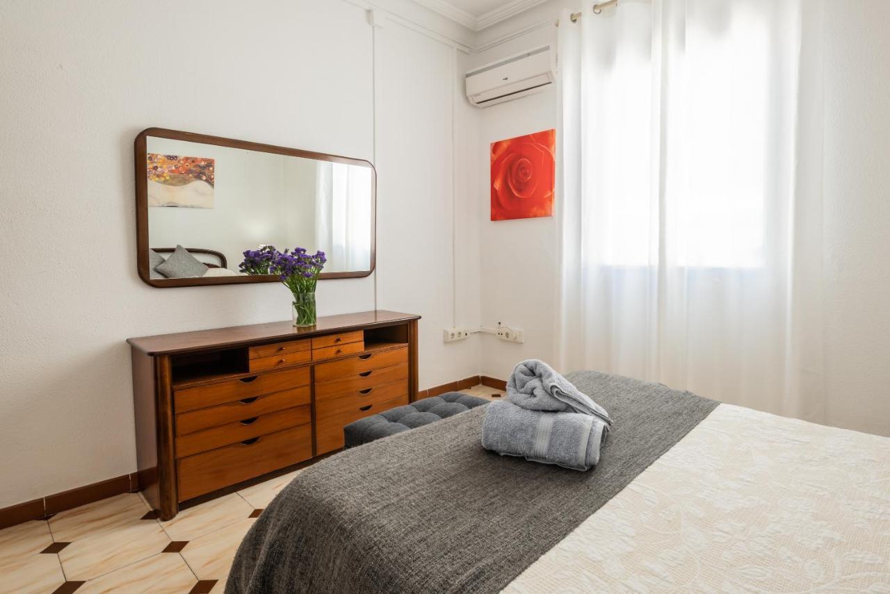 Apartamento Triana Los Remedios Sevilla Dış mekan fotoğraf