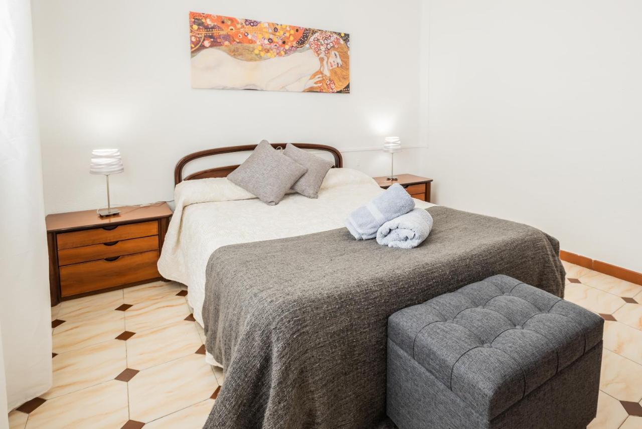 Apartamento Triana Los Remedios Sevilla Dış mekan fotoğraf